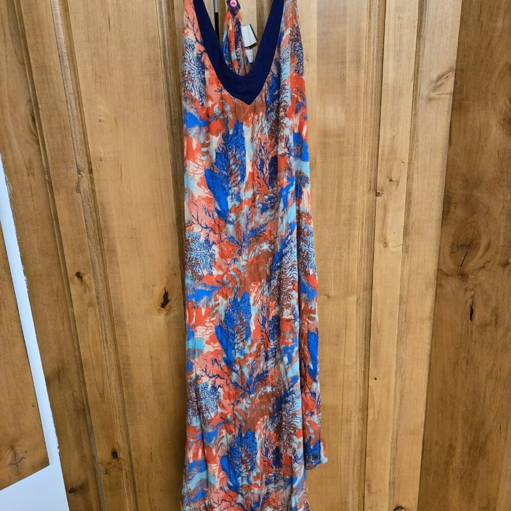 Roxy dress with... pockets! Slit in back by neck (not damaged). - Picture 3 of 7